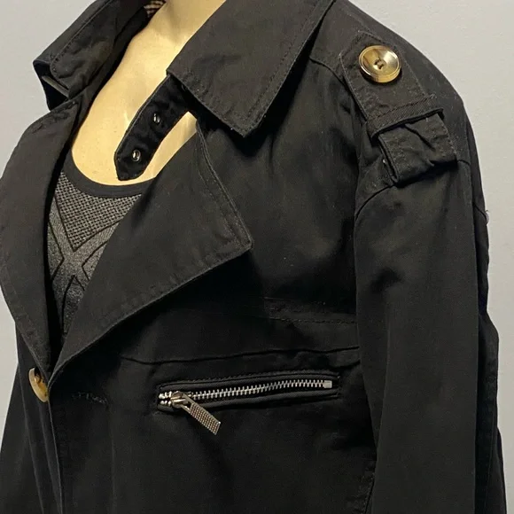 NWOT Fashion Classic Style Vogue Unisex Jacket by Sawadikaa Size US L/ XL.